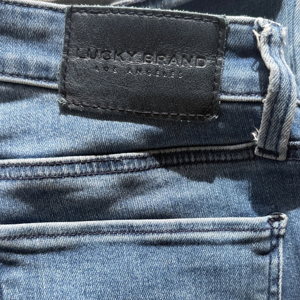 Lucky Brand Women's Blue Straight Leg Jeans